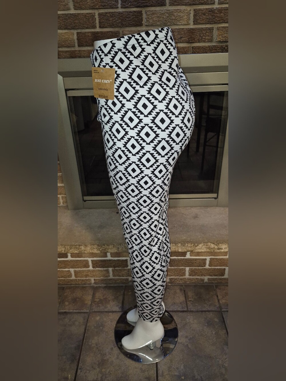 Just Cozy Womens Fleece Leggings XL & M/L Black and White Geometric Print